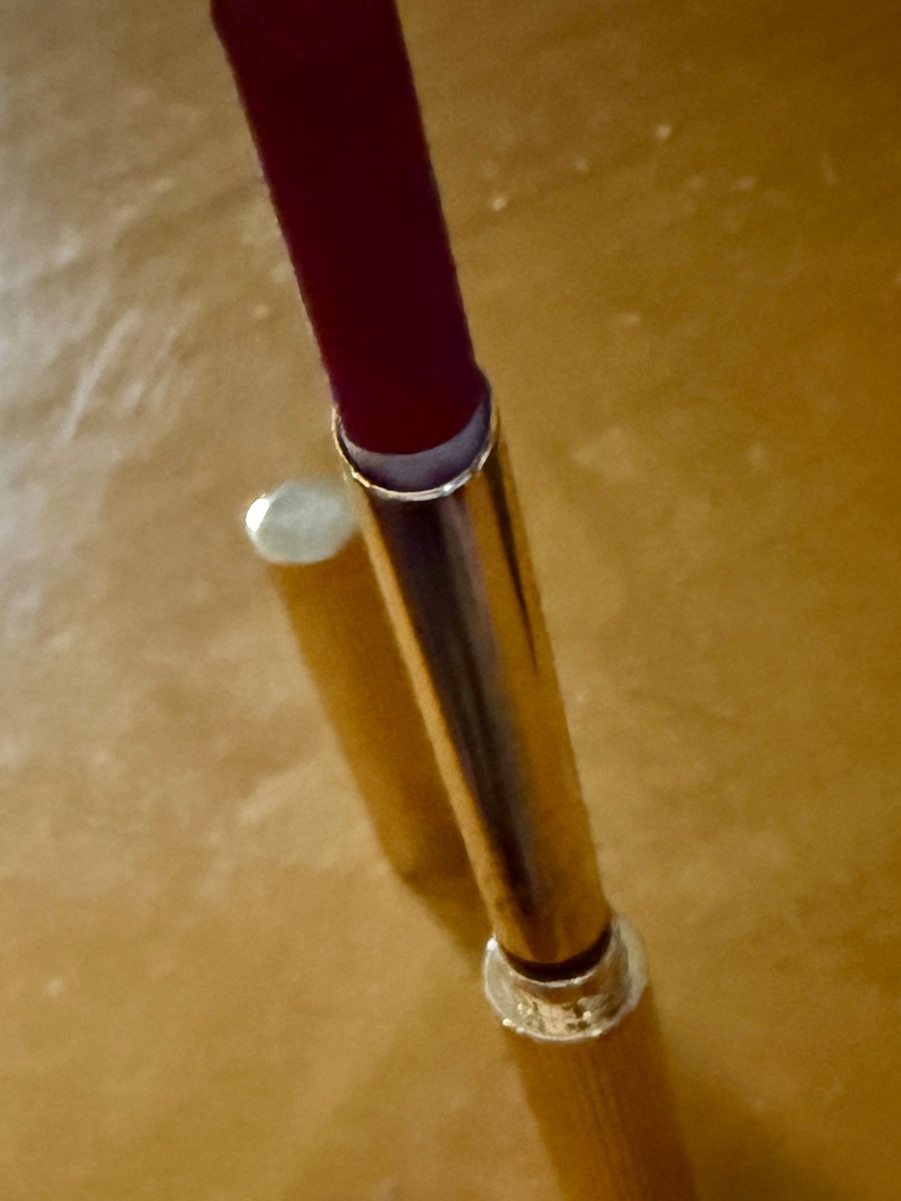 Estee Lauder Pure Color Lipstick Wrong Place, Right Time) dark red